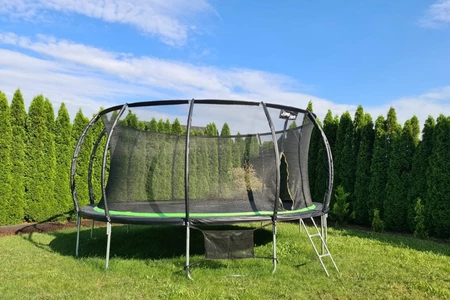 Trampolines de jardin - Trampoline filet de sécurité Jump Hero dans le jardin