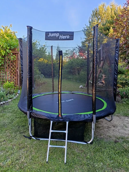 Trampoline de jardin avec maille extérieure 244cm Jump Hero 8FT